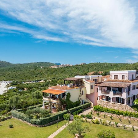 Spiaggia Bianca Pedra Rosa - Your House In Sardinia Golfo Aranci Exterior photo