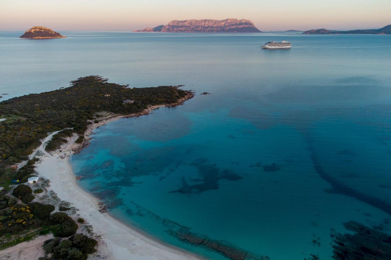 Spiaggia Bianca Pedra Rosa - Your House In Sardinia Golfo Aranci Exterior photo